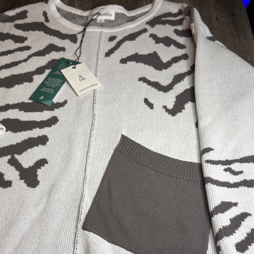 Neon Buddha Gray and White Wild Side Pullover 100% Cotton Sweater - Picture 4 of 10